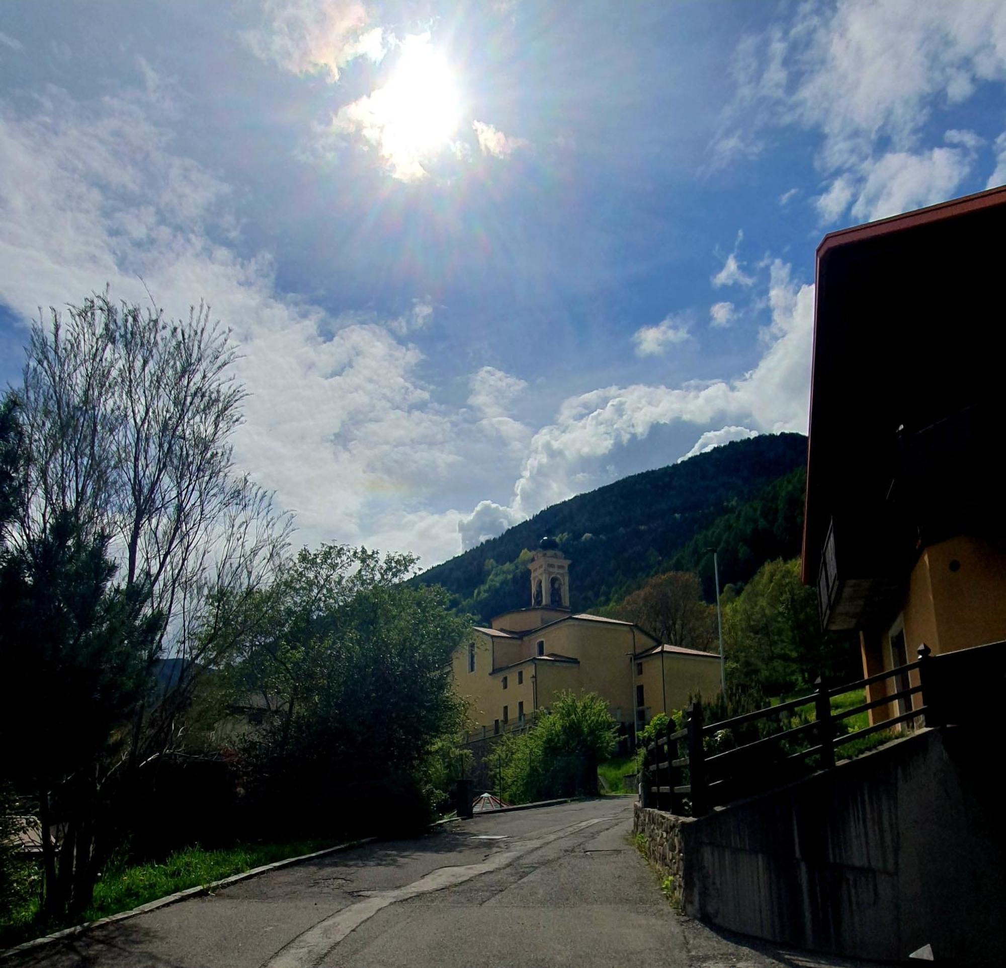 Vivere A Colori Bilocale Al Solivo Esterno foto